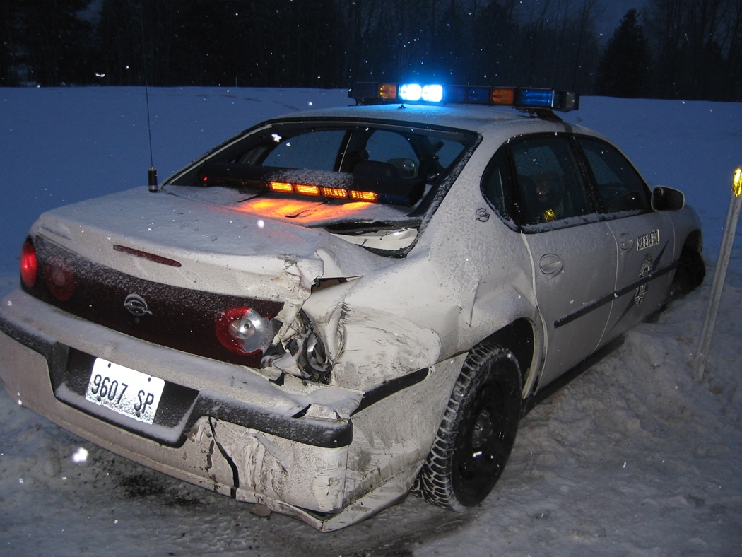 Vehículo policial siniestrado